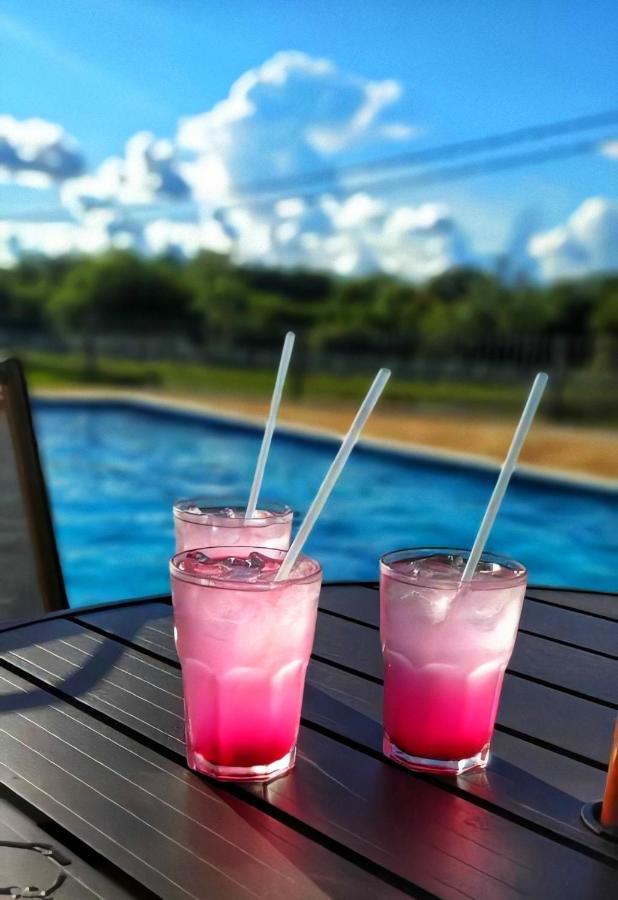 Pousada Haras Santa Rita Poconé エクステリア 写真